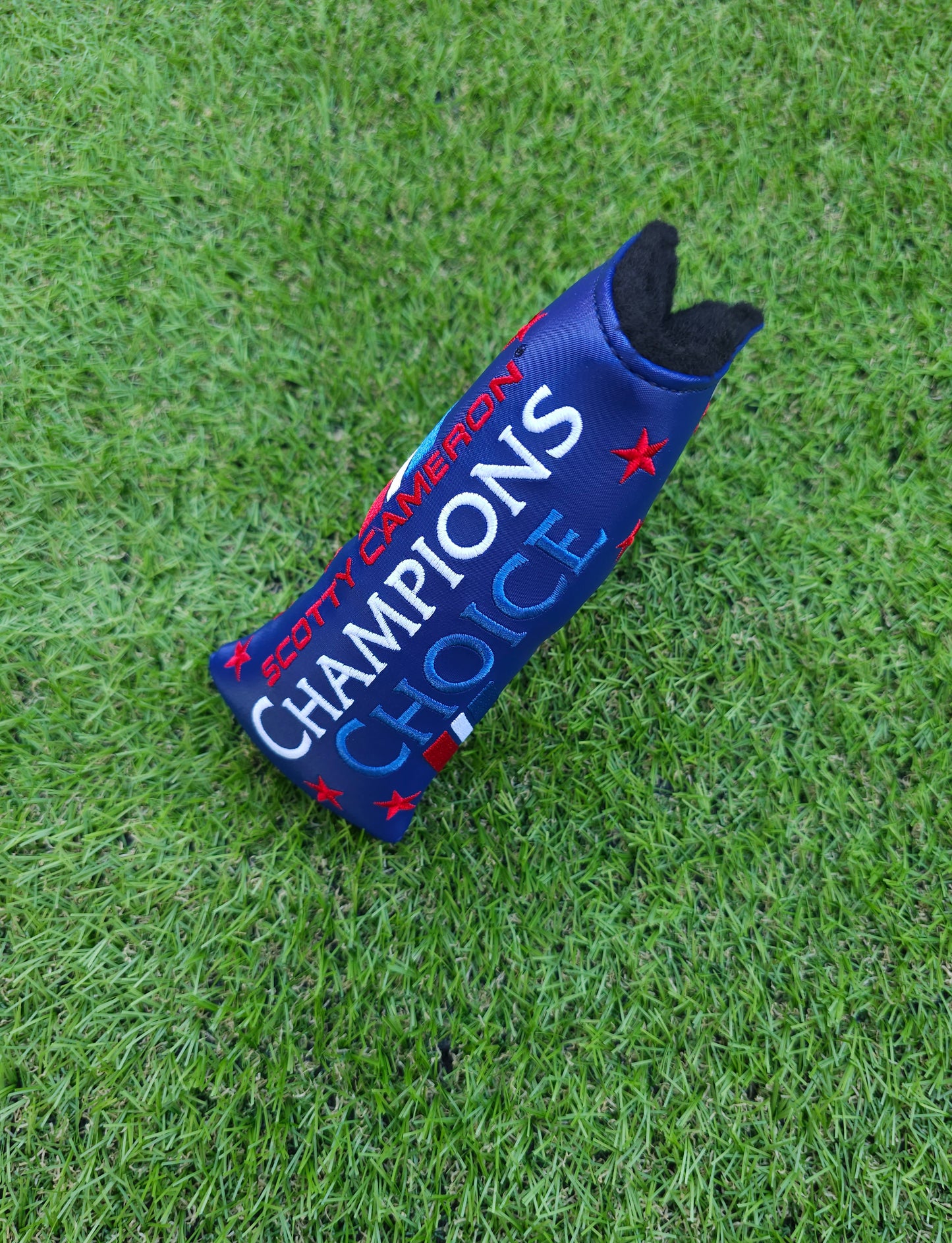 Scotty Cameron 2023 Champions Choice Buttonback Newport 2.5+ Headcover