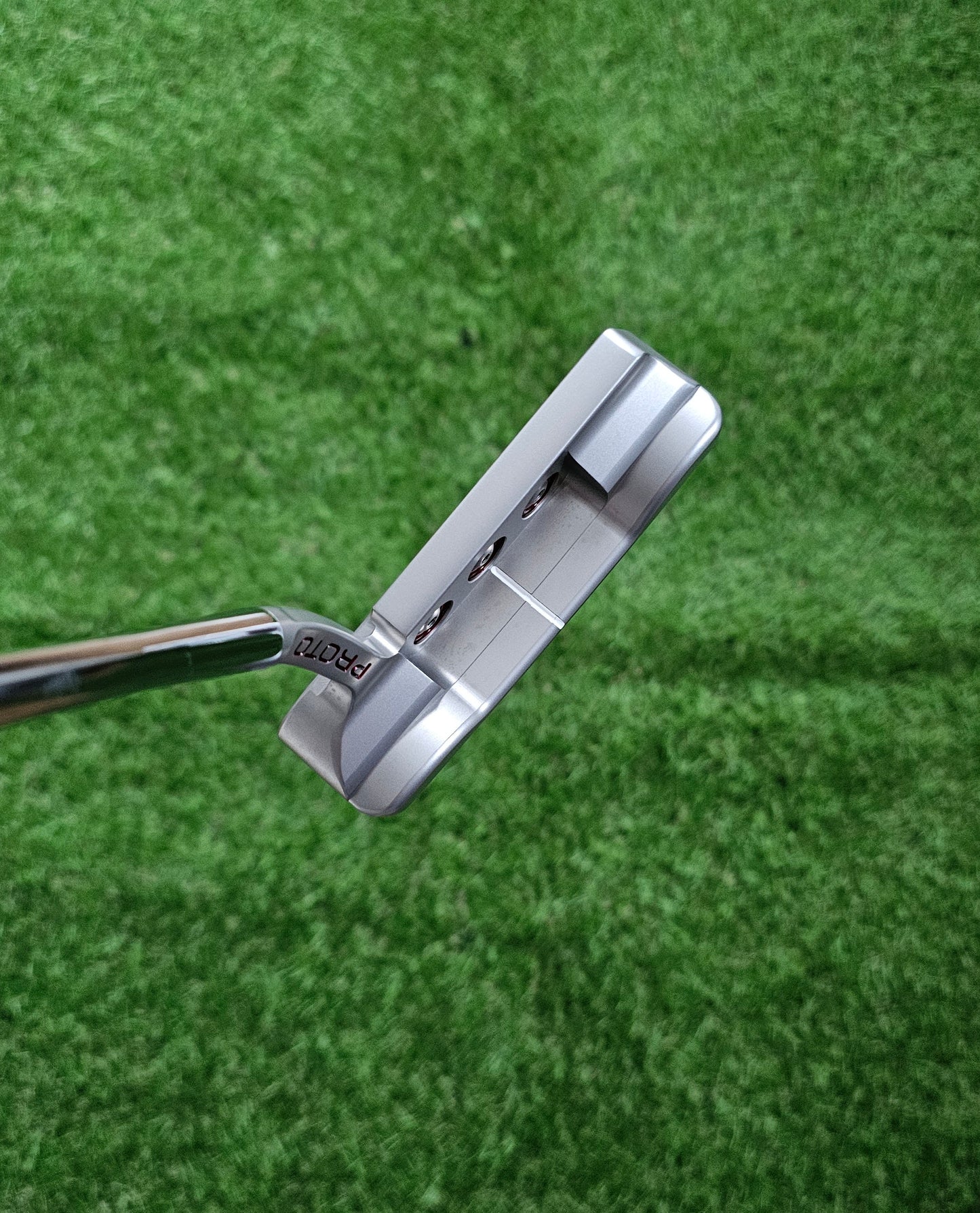 Scotty Cameron Holiday 2008 Buttonback Putter