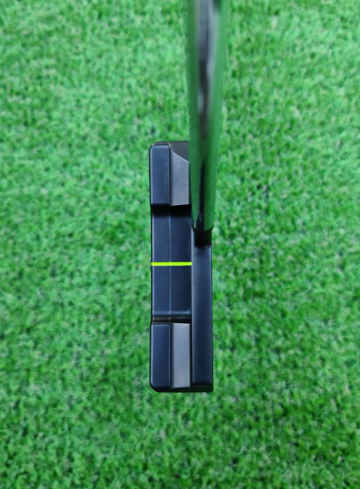 Scotty Cameron Newport 2.6 Center Shaft Circle T Putter
