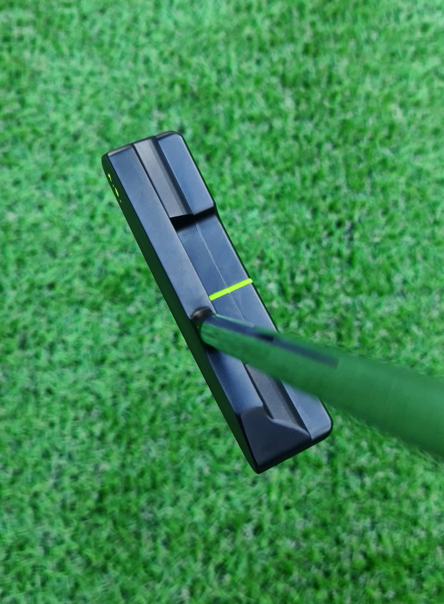 Scotty Cameron Newport 2.6 Center Shaft Circle T Putter