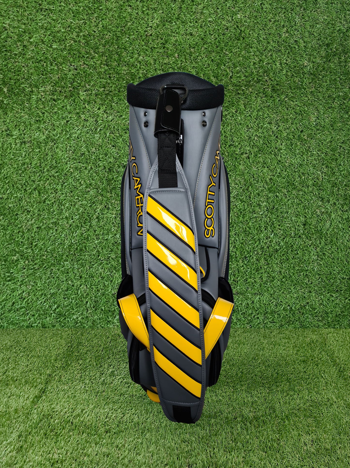 Scotty Cameron 2018 Caution Stripe Yellow & Grey Tour Bag