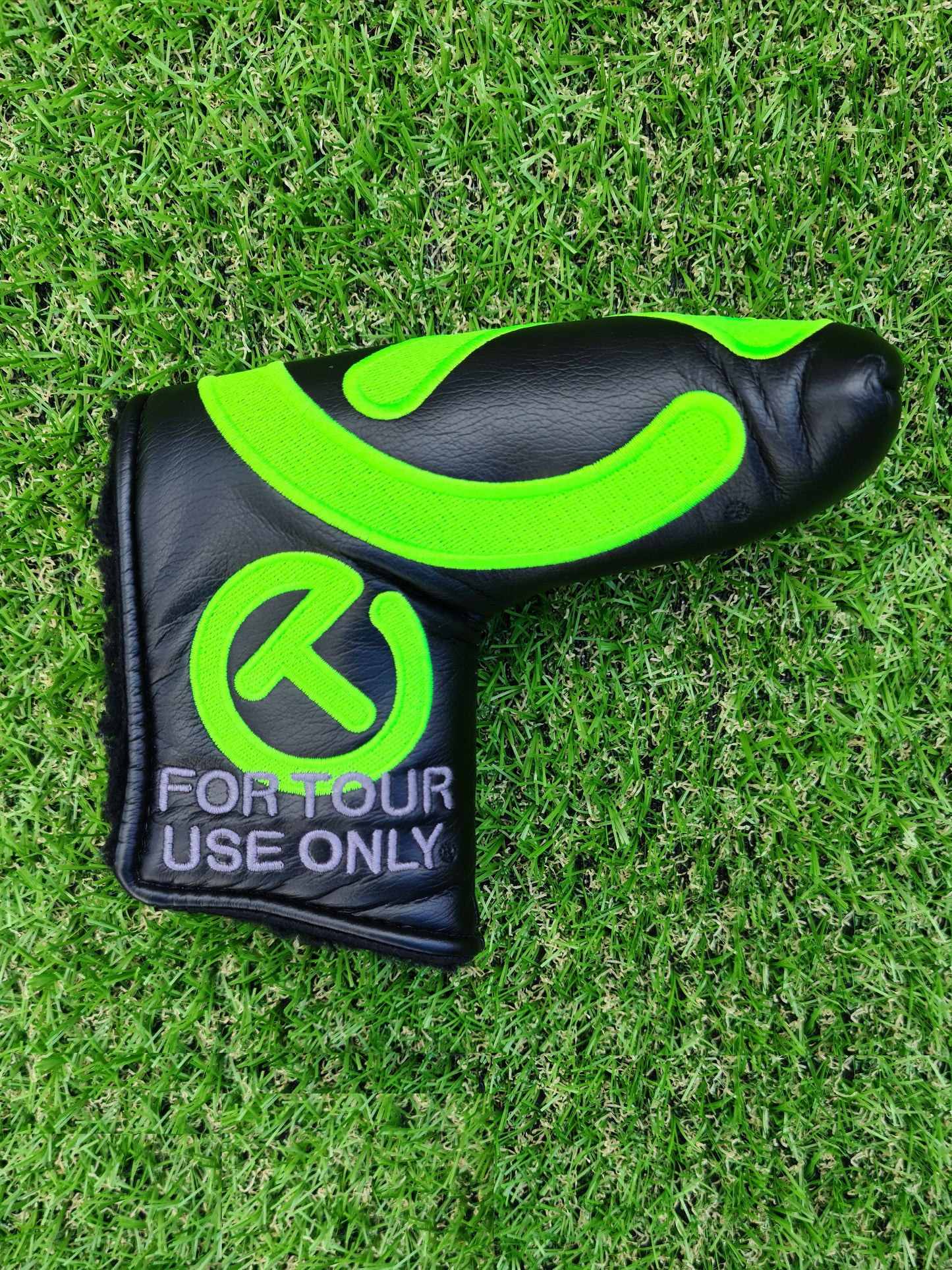 Scotty Cameron Green Black Industrial Circle T Tour Headcover