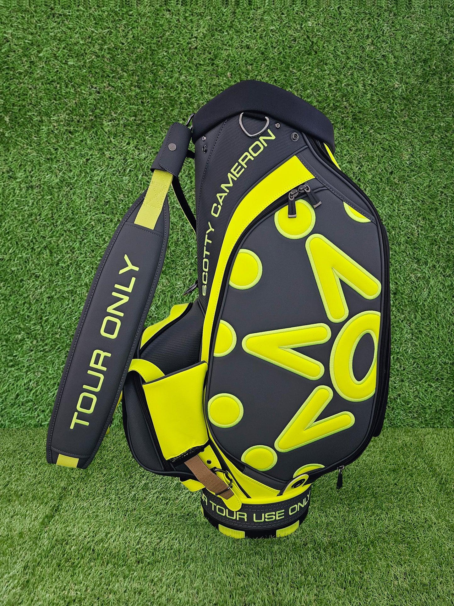 Scotty Cameron 2022 Hula Neon Grey Tour Bag
