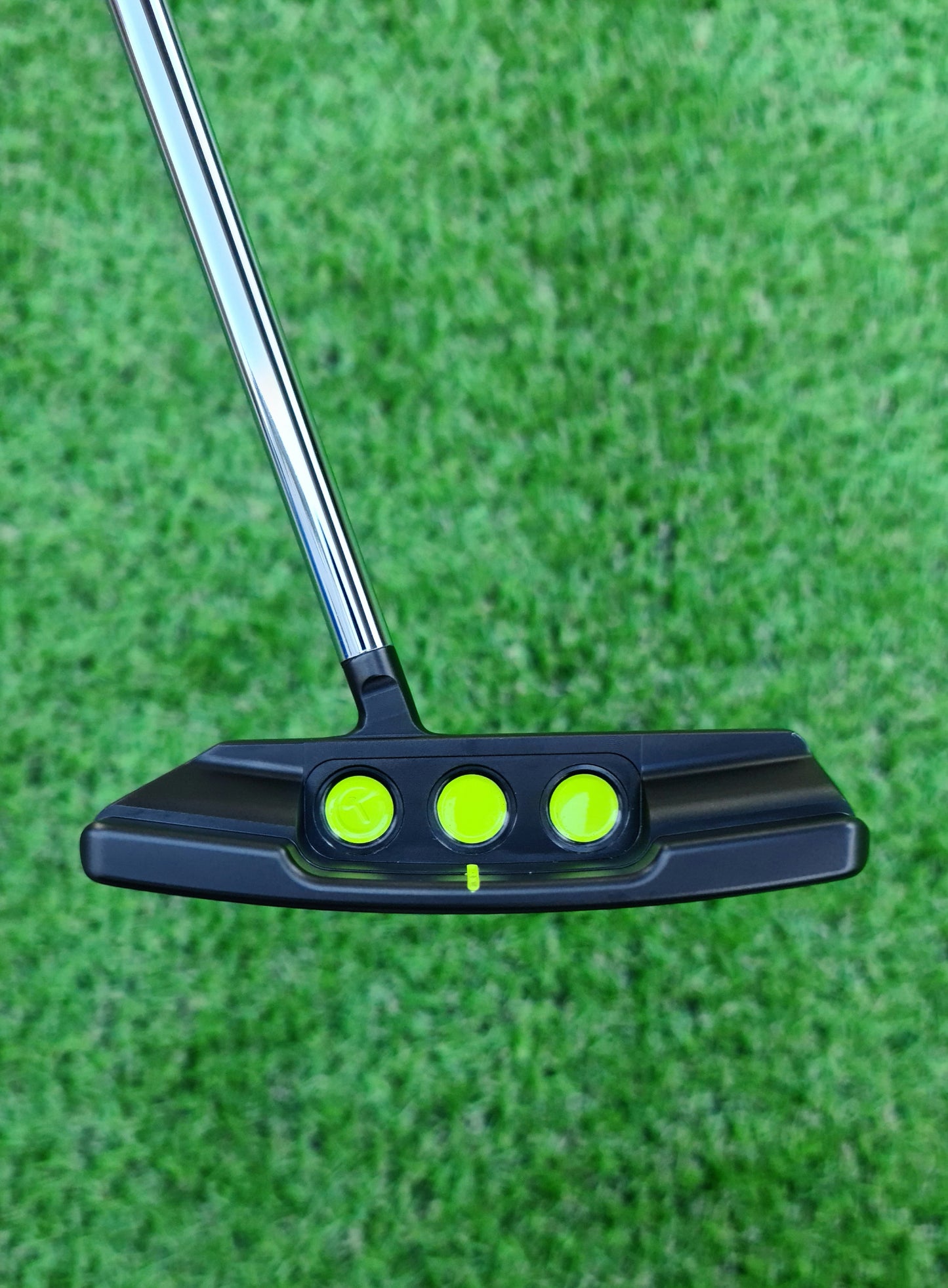 Scotty Cameron Newport 2.6 Center Shaft Circle T Putter