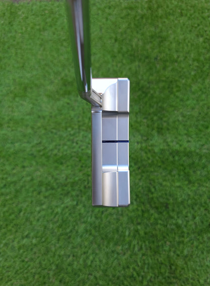 Scotty Cameron 2023 CC Newport 2.5+ Buttonback LH Putter