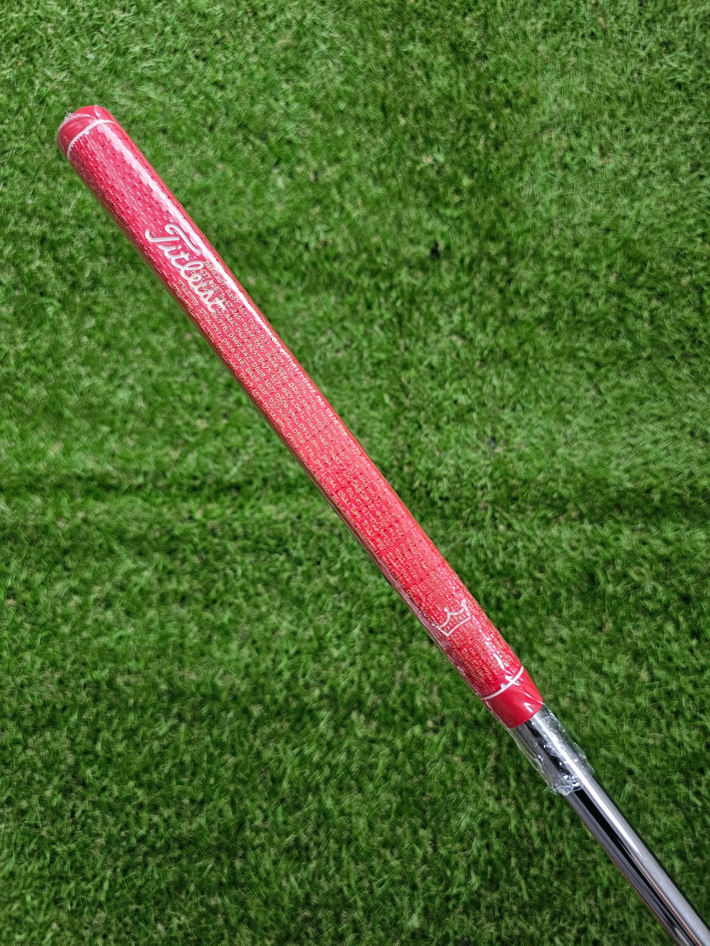 Scotty Cameron Holiday 2008 Buttonback Putter