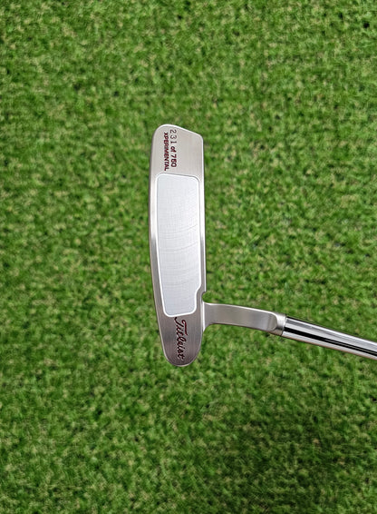 Scotty Cameron Holiday 2008 Buttonback Putter