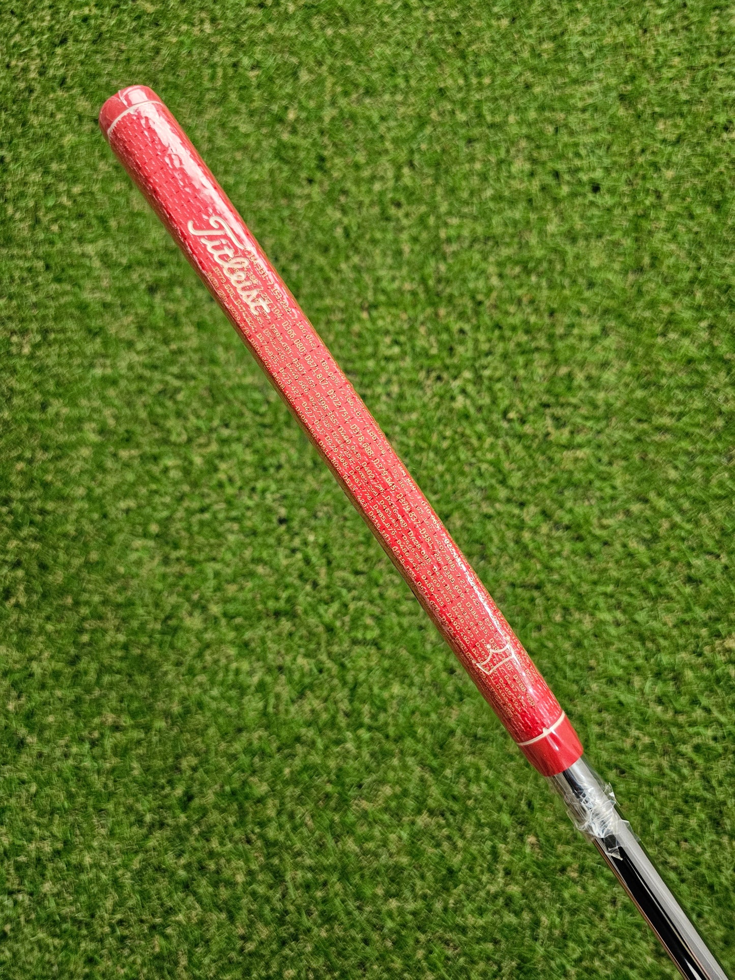 Scotty Cameron Holiday 2008 Buttonback Putter
