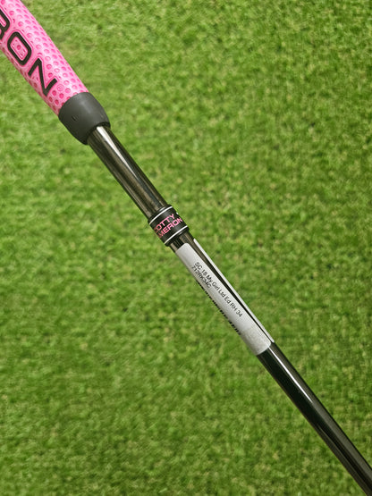 Scotty Cameron My Girl 2018 Hugs & Kisses Putter