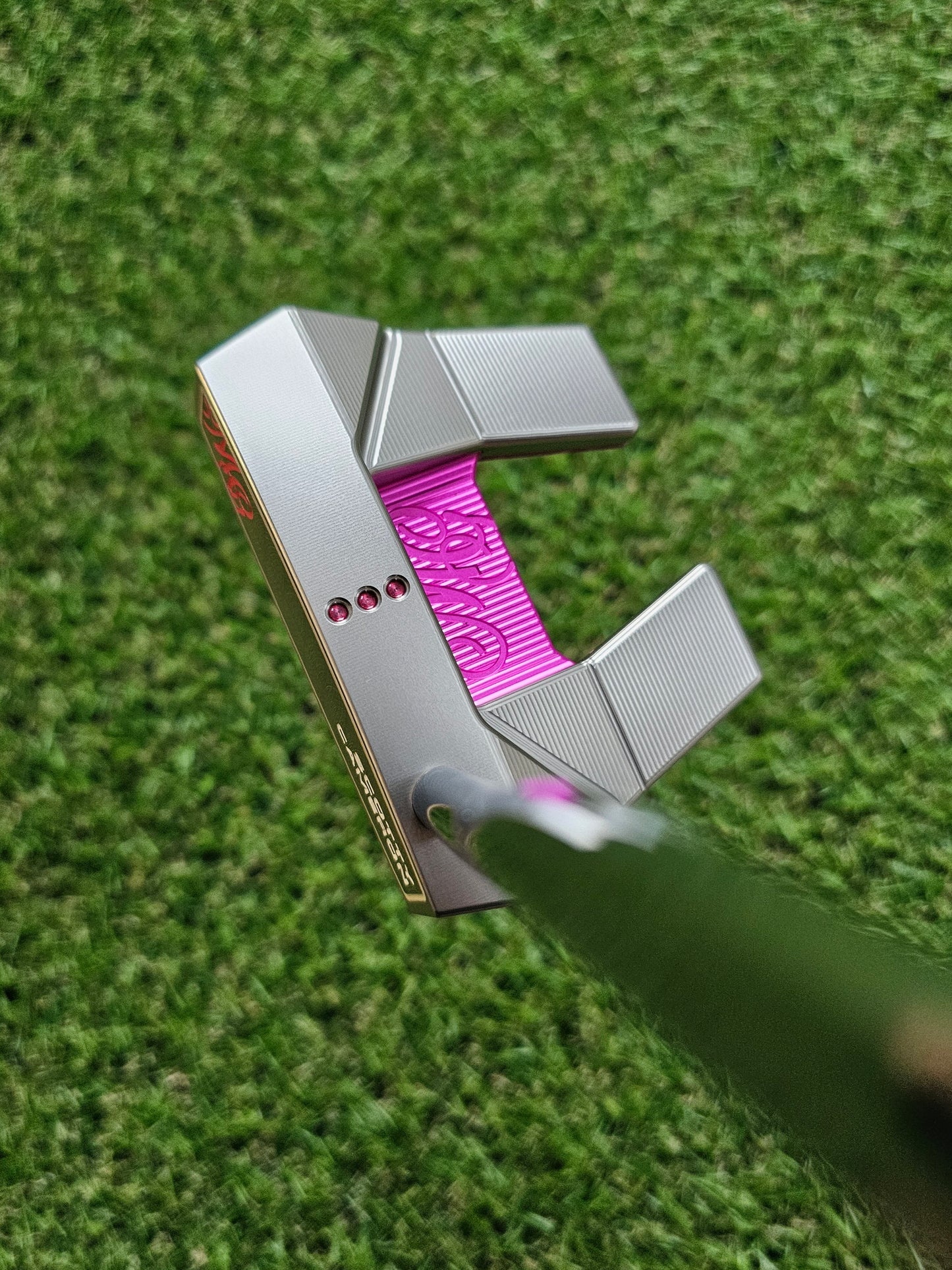 Scotty Cameron My Girl 2025 Pink and Pearls Putter