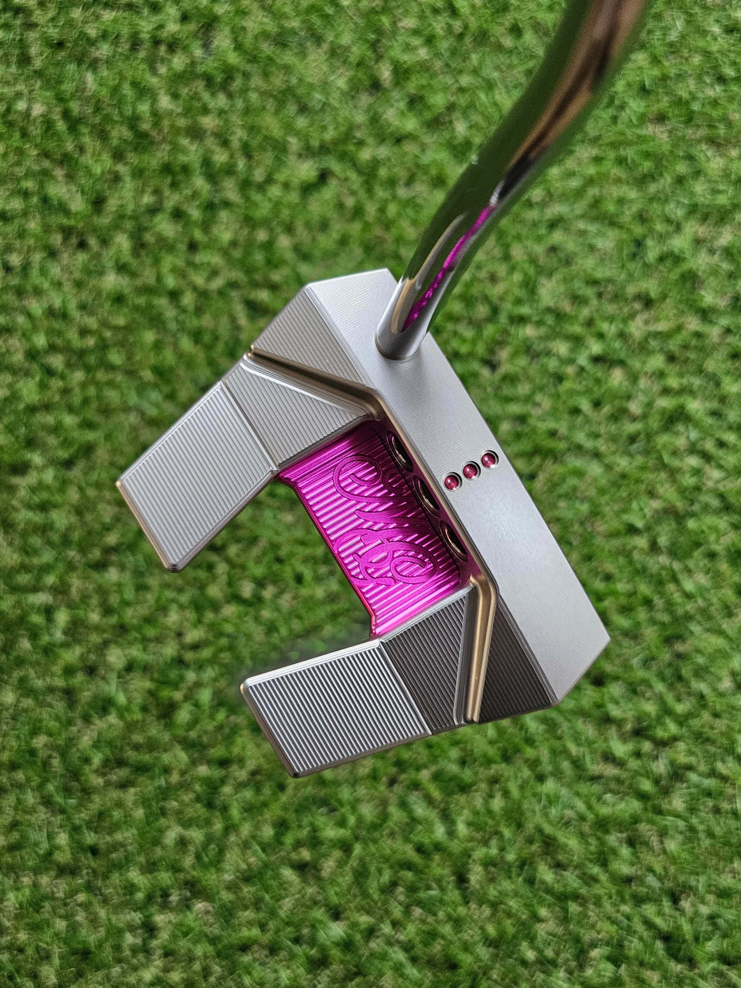 Scotty Cameron My Girl 2025 Pink and Pearls Putter – mckeegolf