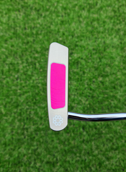 Scotty Cameron My Girl 2010 Pretty In Pink Putter