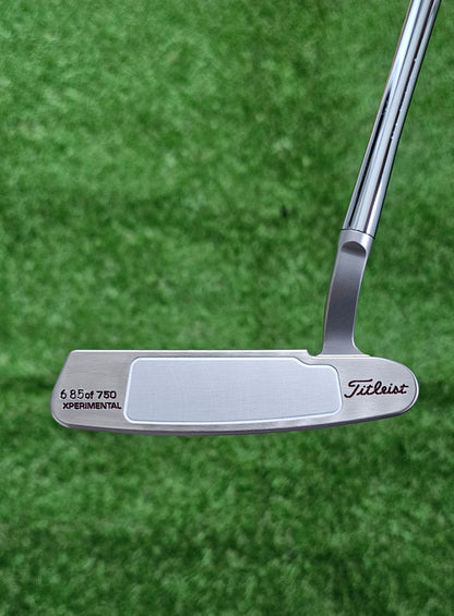 Scotty Cameron Holiday 2008 Buttonback Putter
