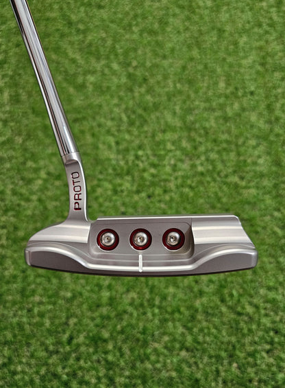 Scotty Cameron Holiday 2008 Buttonback Putter
