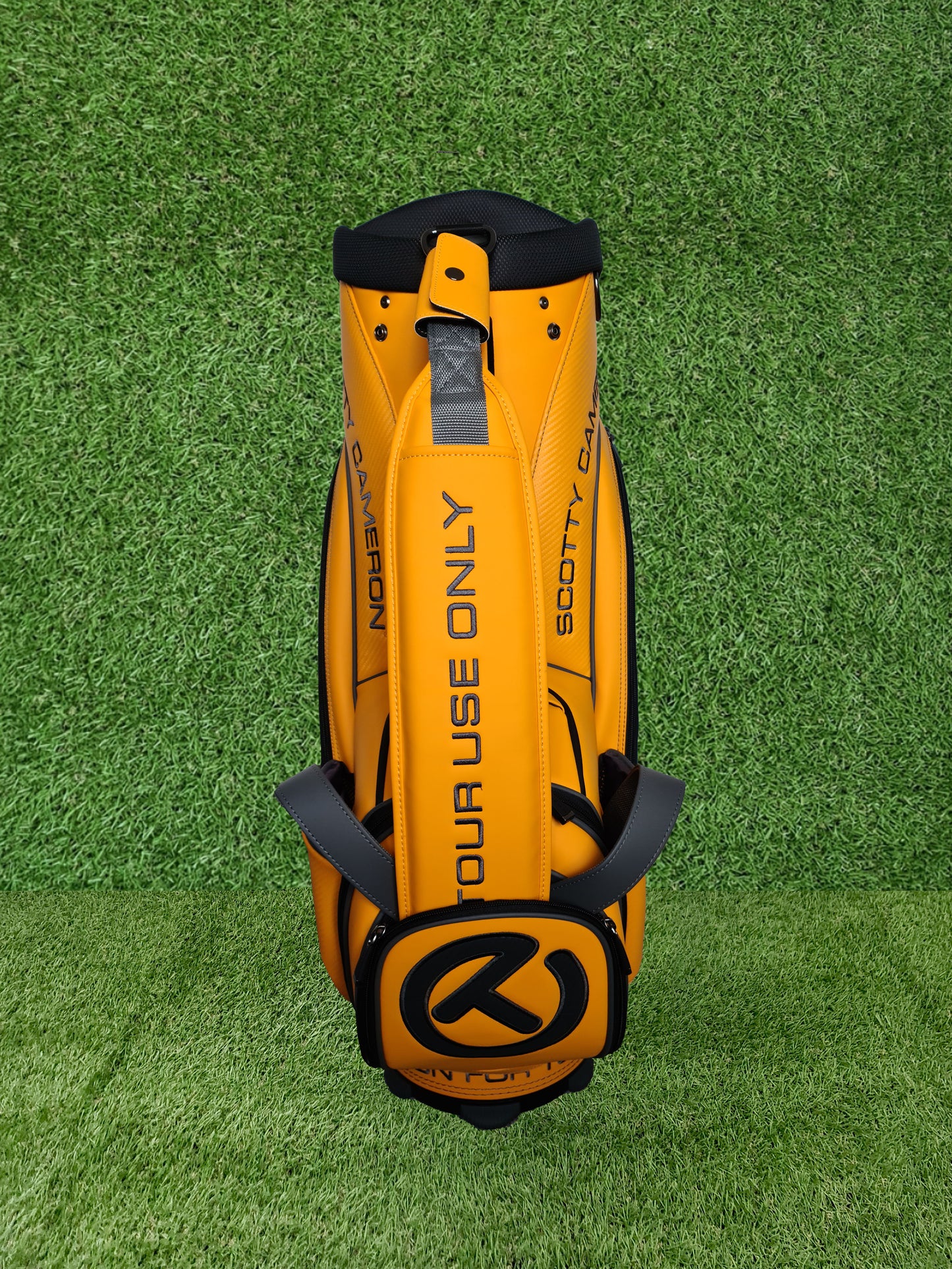Scotty Cameron Hula Tour Bus Yellow 2020 Tour Bag
