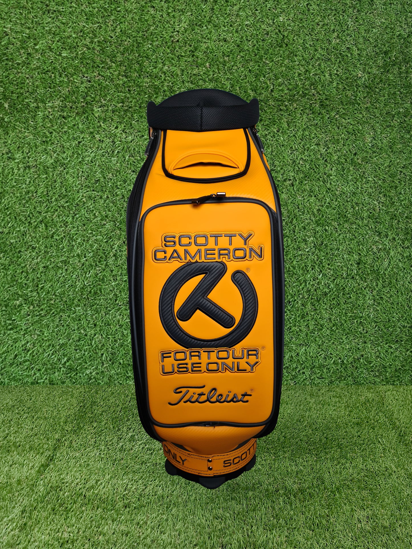 Scotty Cameron Hula Tour Bus Yellow 2020 Tour Bag