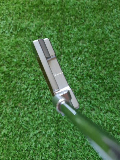 Scotty Cameron T10 Select Newport 2 Buttonback Tour Putter