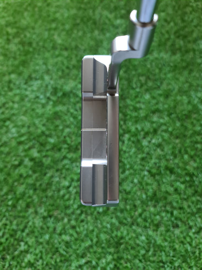 Scotty Cameron T10 Select Newport 2 Buttonback Tour Putter